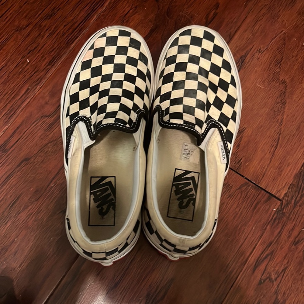 checkered vans